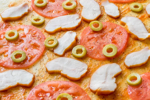 Pizza háttér - makro lövés pepperoni pizza. — Stock Fotó
