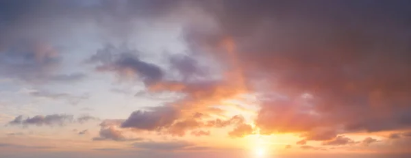 Panorama Del Cielo Dramático Durante Crepúsculo Fondo Del Cielo Atardecer — Foto de Stock