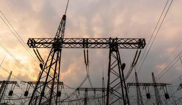 Linhas Alta Tensão Estação Distribuição Electricidade Torre Transmissão Elétrica Alta Fotos De Bancos De Imagens