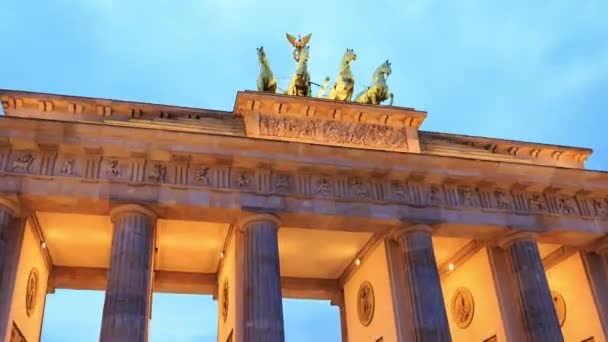 Berlin Timelapse - Brandenburg Gate Hyperlapse - Primer plano — Vídeos de Stock