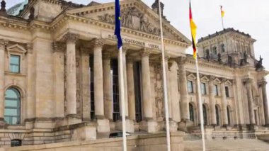 Berlin Timelapse - Reichstag Binası Hyperlapse