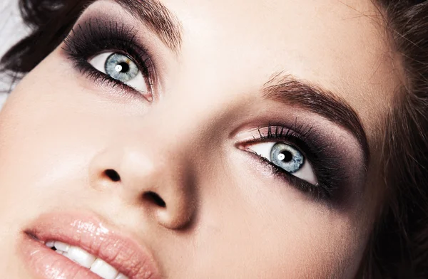 Woman with smoky eyes — Stock Photo, Image