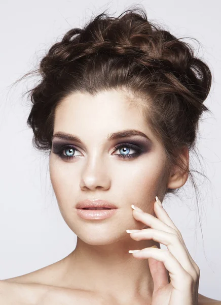 Beautiful woman with smoky eyes — Stock Photo, Image