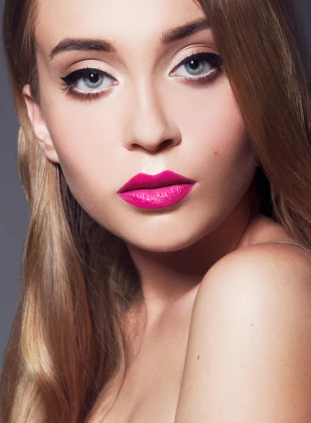 핑크 입술으로 모델 — 스톡 사진