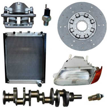 Bakım ve araba tamiri için büyük mekanik otomobil parçaları koleksiyonu.