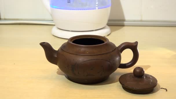 Parzenie herbaty, śniadanie. — Wideo stockowe