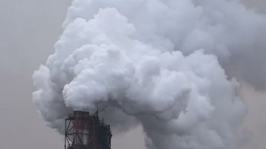 Hava kirliliği bulutlar geliyor bitki bacasından duman