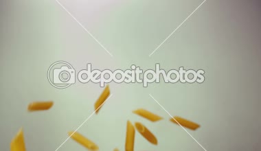 havada uçan makarna penne