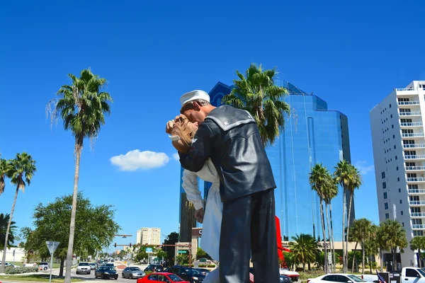 Unconditional Surrender Statue — Stock Photo, Image