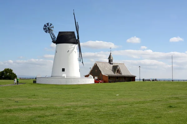 Molino de viento Lytham St Annes —  Fotos de Stock