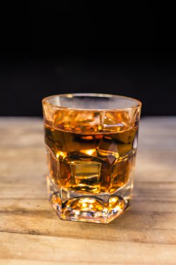 Şarap, viski, konyak, şarap, alkol, sarhoş, lezzetli, ahşap, uyarı