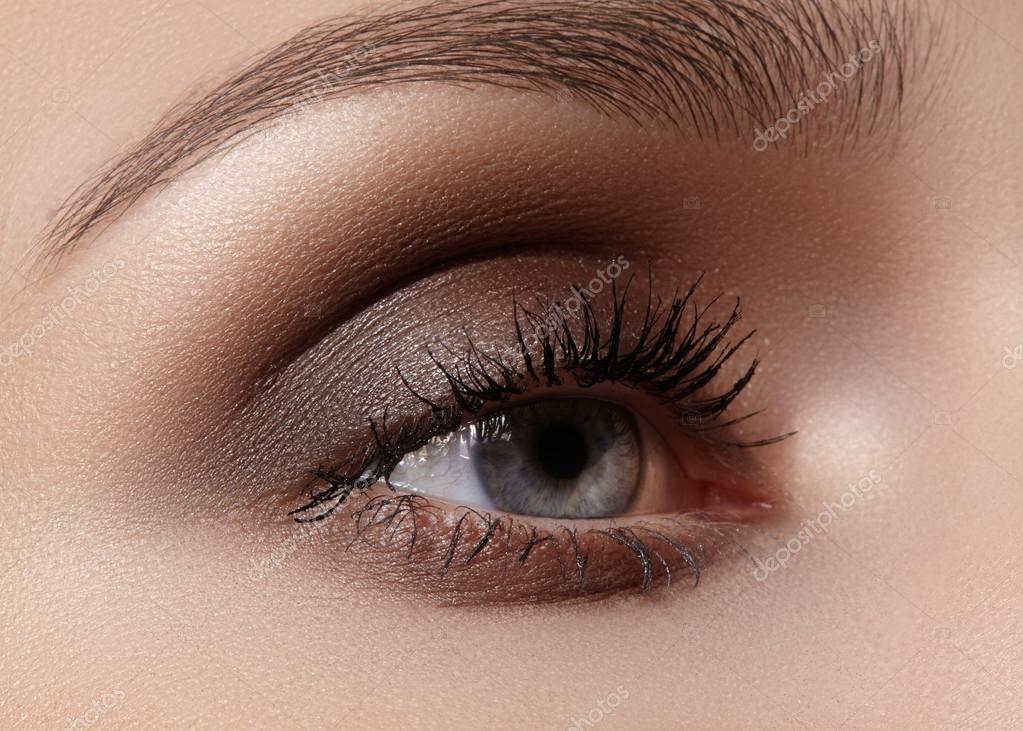 Strzał Makro Piękne Female Oko Z Klasyczny Makijaż Smoky Idealny
