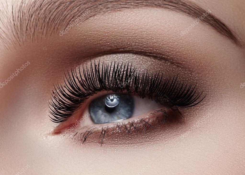 Strzał Makro Piękne Female Oko Z Klasyczny Makijaż Smoky Idealny