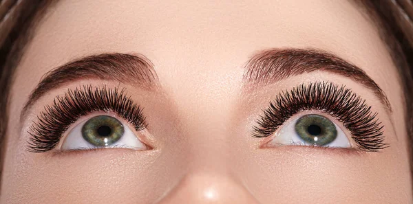 Schöne Makro Female Eye Mit Extrem Langen Wimpern Und Celebrate — Stockfoto