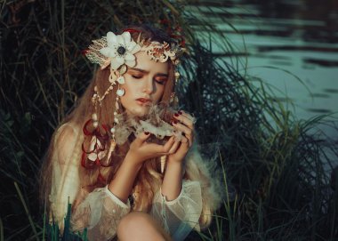 küçük - kır peri