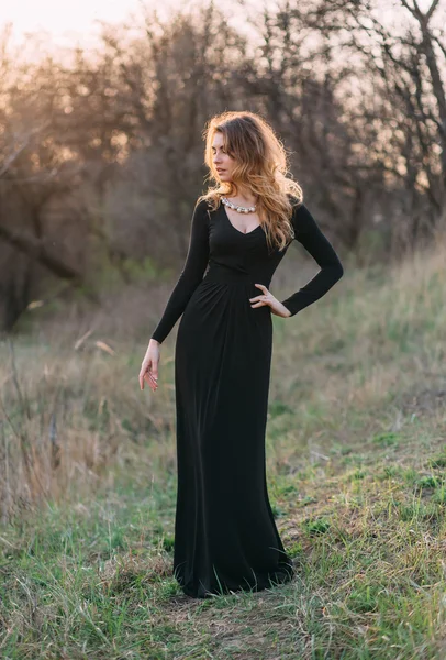 Menina bonita com cabelo loiro — Fotografia de Stock