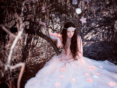 Kadın bahar çiçekleri