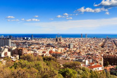 Barcelona şehrinin panoramik görüntüsü 