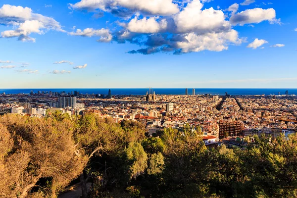 Panoramisch uitzicht op de stad Barcelona — Stockfoto