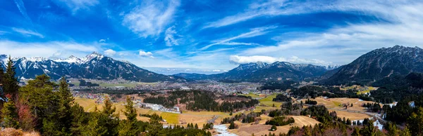 Panoramablick auf Reutte — Stockfoto