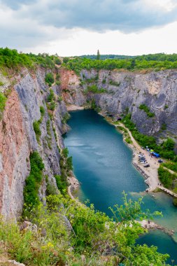 Büyük Amerika denilen taş ocağı