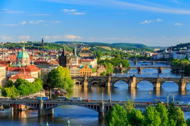 Bahar Prag panorama Prag Hill