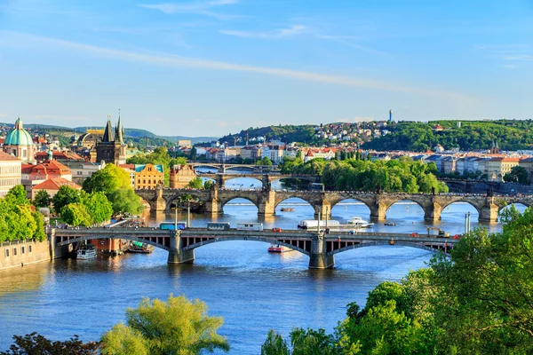 Primavera Praga panorama dalla collina di Praga — Foto Stock