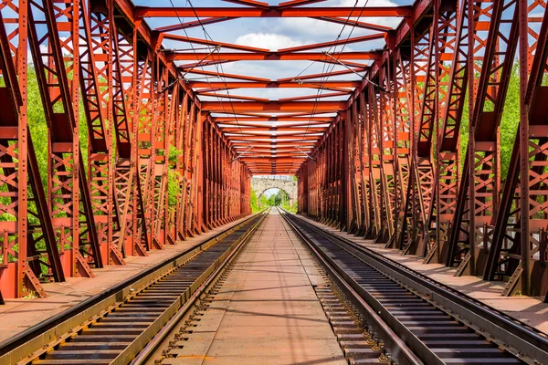 Railroad on a red bridge — Stock Photo, Image