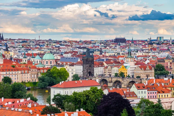 Charles bridge in Prague at sunset — Stock Photo, Image