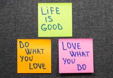 Yapışkan notlar üzerinde motivasyon kavramı