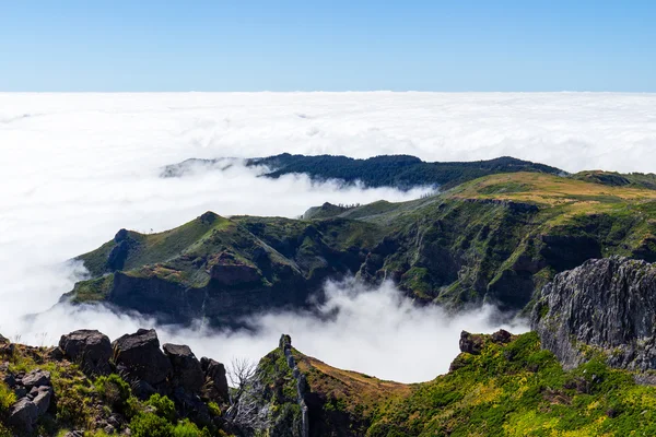 Mountains over the sk — Stock Photo, Image