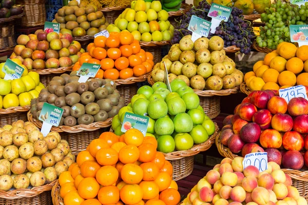 Frutas frescas exóticas — Foto de Stock