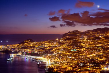 Gece Funchal havadan görünümü
