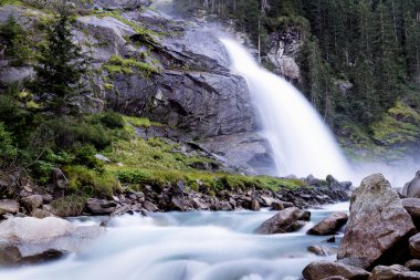 Krimmler şelale Alpleri'nde