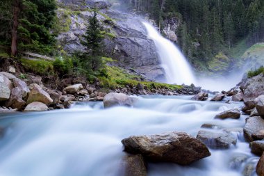 Krimmler şelale Alpleri'nde