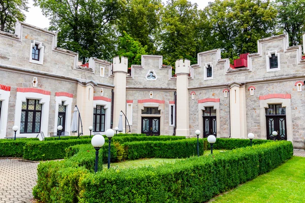 Castillo Hluboka nad Vltavou en República Checa — Foto de Stock