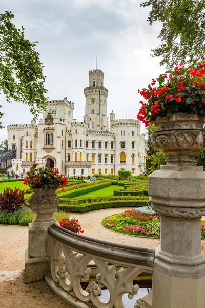 Castillo Hluboka nad Vltavou en República Checa — Foto de Stock