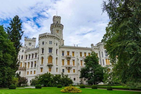 Castelo Hluboka nad Vltavou na República Checa — Fotografia de Stock