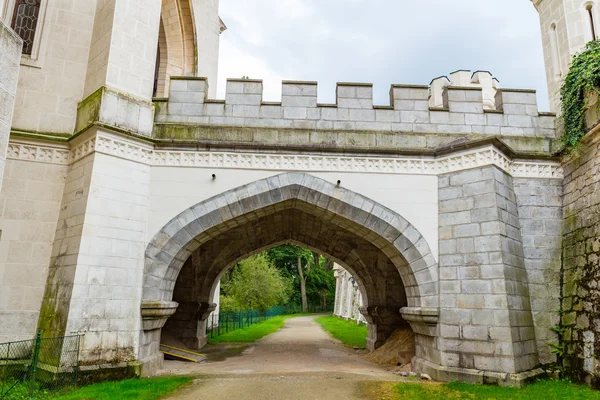 Castillo Hluboka nad Vltavou en República Checa — Foto de Stock