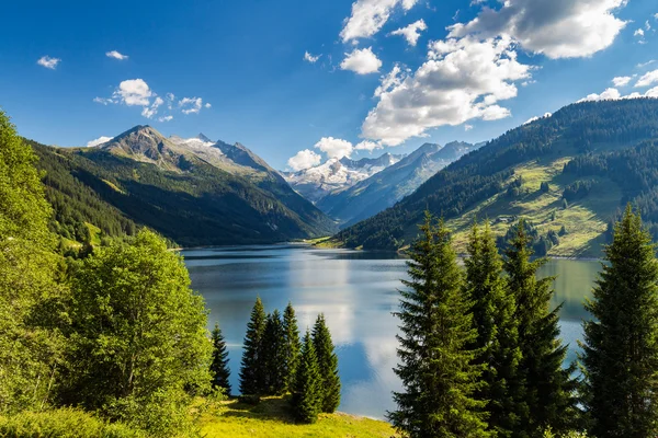 Mañana en el lago Speicher Durlassboden — Foto de Stock