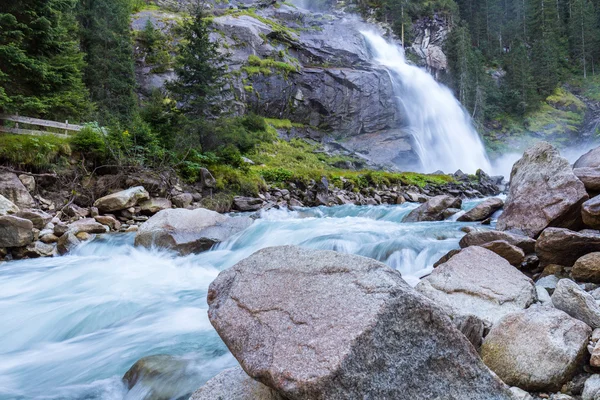 Schilderachtige Krimml watervallen — Stockfoto