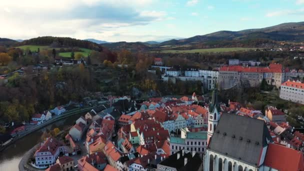 Uitzicht Vanuit Lucht Het Historische Centrum Van Stad Cesky Krumlov — Stockvideo