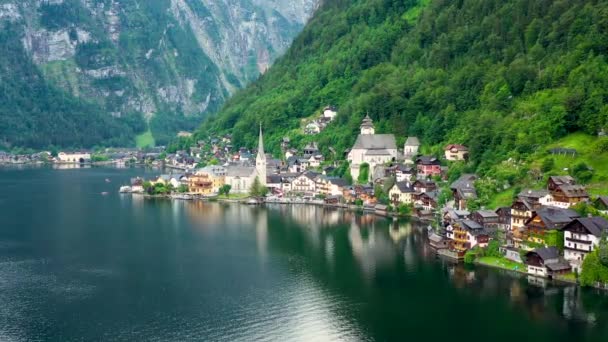 Vista Aérea Aldeia Montanha Austríaca Hallstatt Hallstatter Lago Bela Hora — Vídeo de Stock