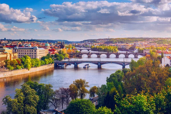 Vista Otoño Puente Carlos Sobre Río Moldava Praga República Checa —  Fotos de Stock