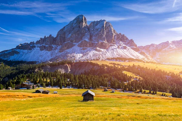 Impresionante Vista Montaña Peitlerkofel Desde Passo Delle Erbe Dolomitas Italia — Foto de Stock