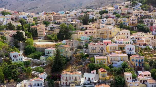 Vista Sul Porto Symi Simi Barche Classiche Case Sulle Colline — Video Stock