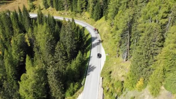 Hermoso monte Catinaccio (también conocido como Rosengarten) de Passo Costalunga. Dolomitas, Tirol del Sur, Italia. Catinaccio (grupo Rosengarten), montañas en los Alpes italianos, Tirol del Sur — Vídeos de Stock