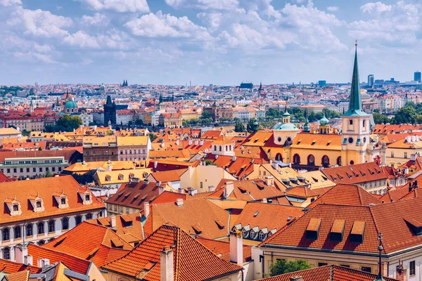 Top View Red Roofs Skyline Prague City Τσεχία Αεροφωτογραφία Της — Φωτογραφία Αρχείου