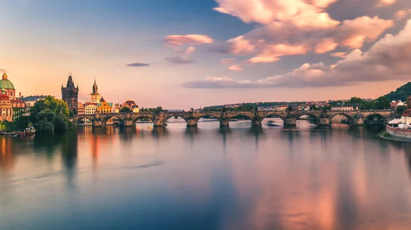 Imagem Icónica Famosa Ponte Charles Praga República Checa Conceito Viagem — Fotografia de Stock