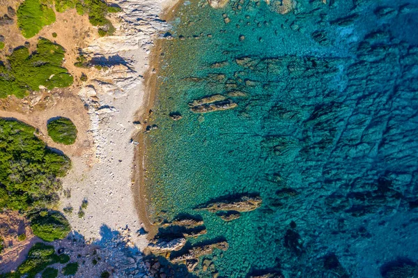 Luftaufnahme Über Der Felsigen Granitküste Des Mittelmeeres Mit Kristallklarem Blauem — Stockfoto